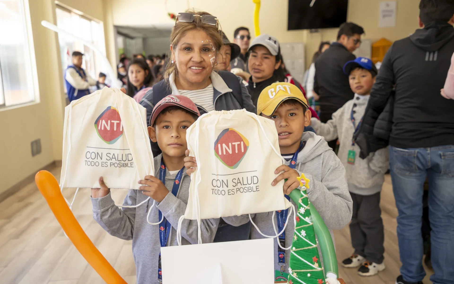 Inti entrega de regalos navidad alta-2886